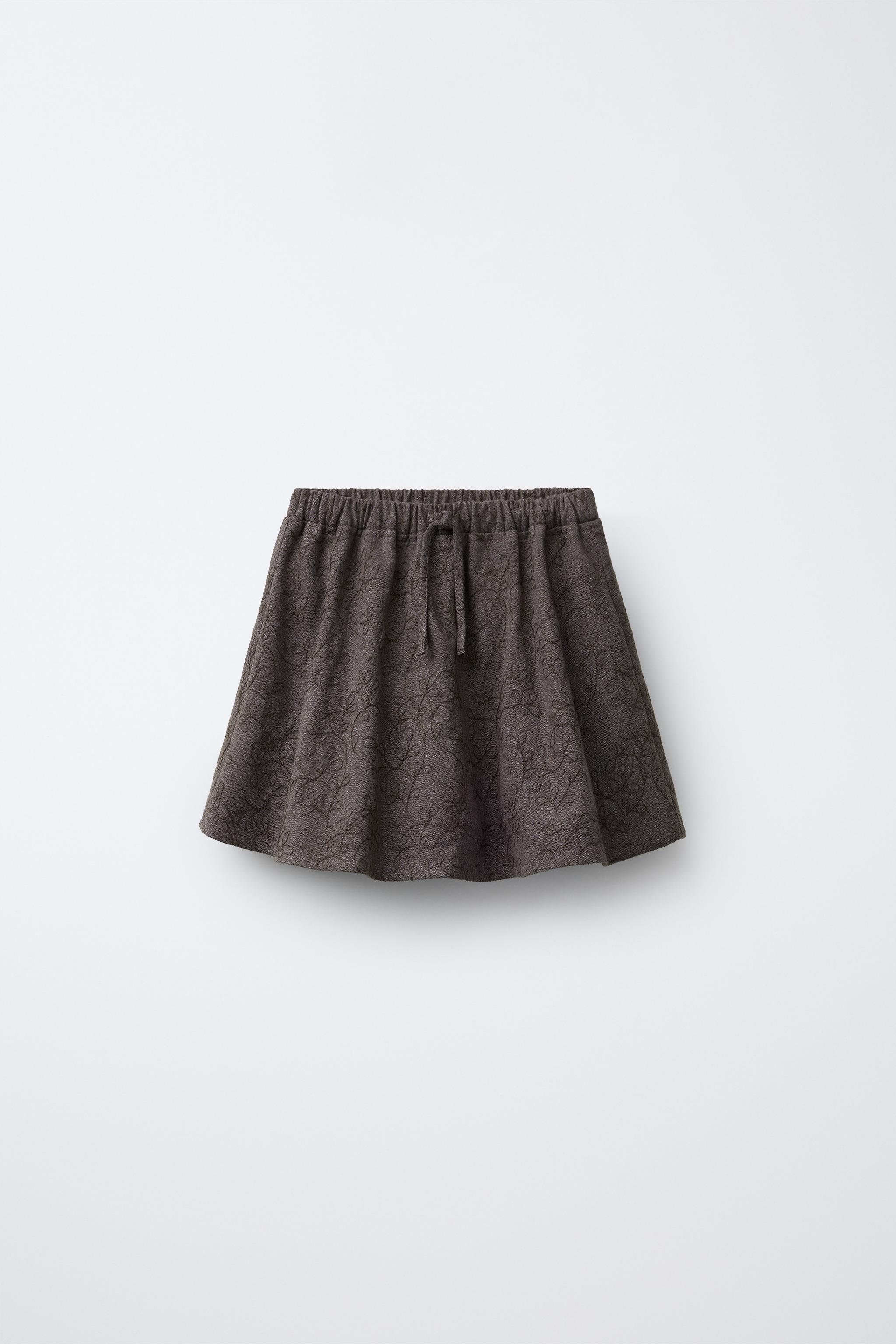 SOFT EMBROIDERED FLORAL SKORT